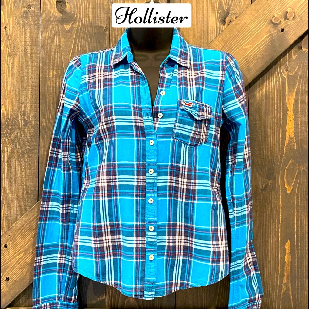 Hollister- Long sleeve plaid shirt -Small